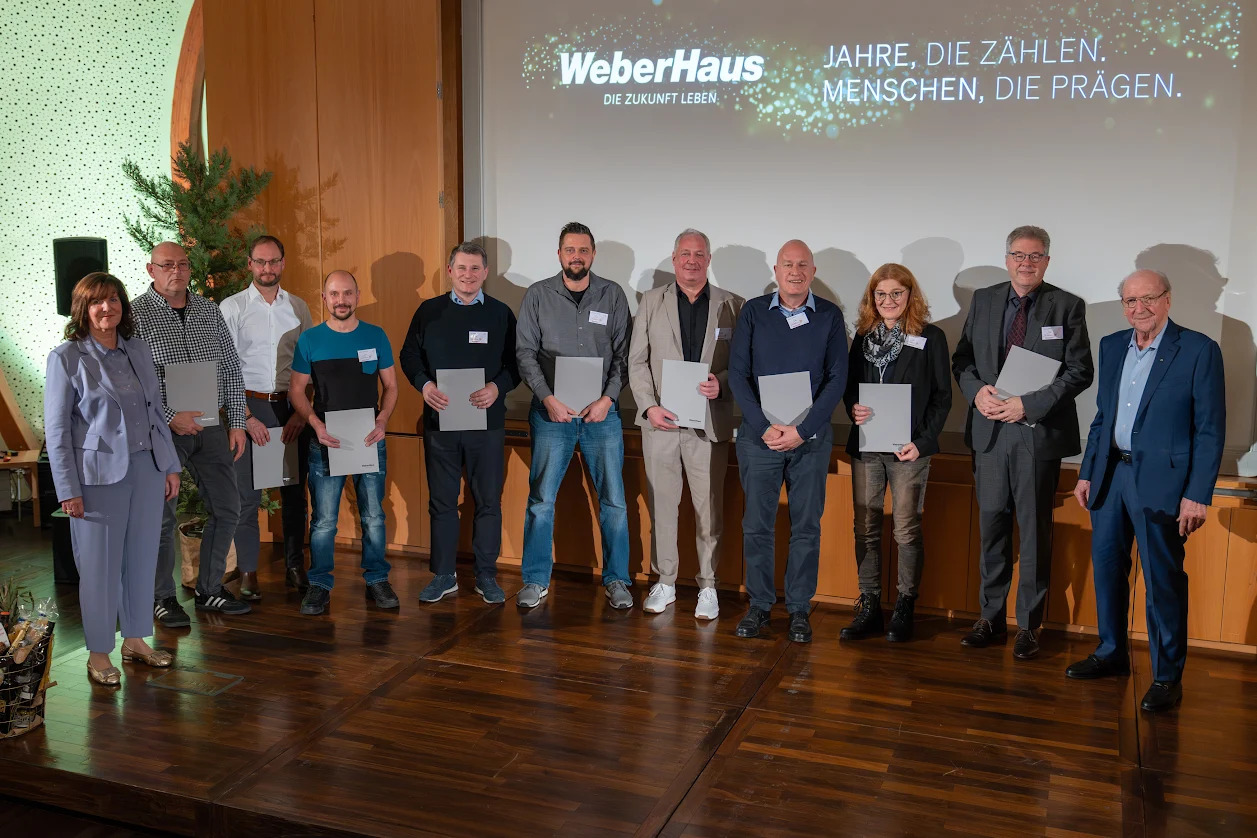 WeberHaus ehrt 65 Jubilare – 2.150 Jahre Treue und Verbundenheit